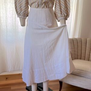 California designer sample: 1/2-circle skirt